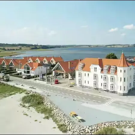 - Sea View, Water Park & Free Parking Lejlighedshotel Hejlsminde
